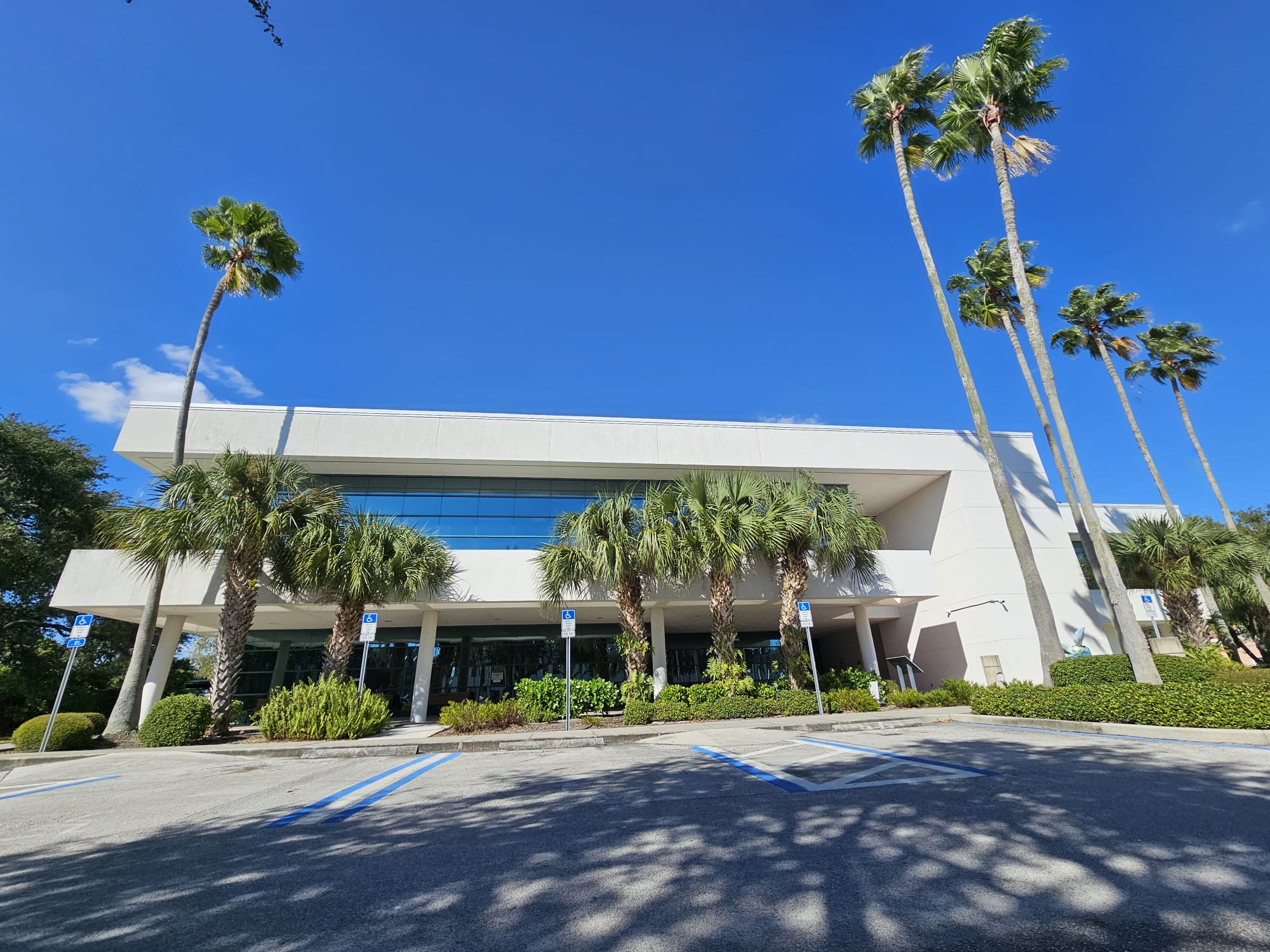 Vero Beach Main Library